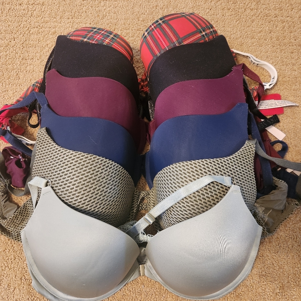 Victoria Secret Bra lot size 34D